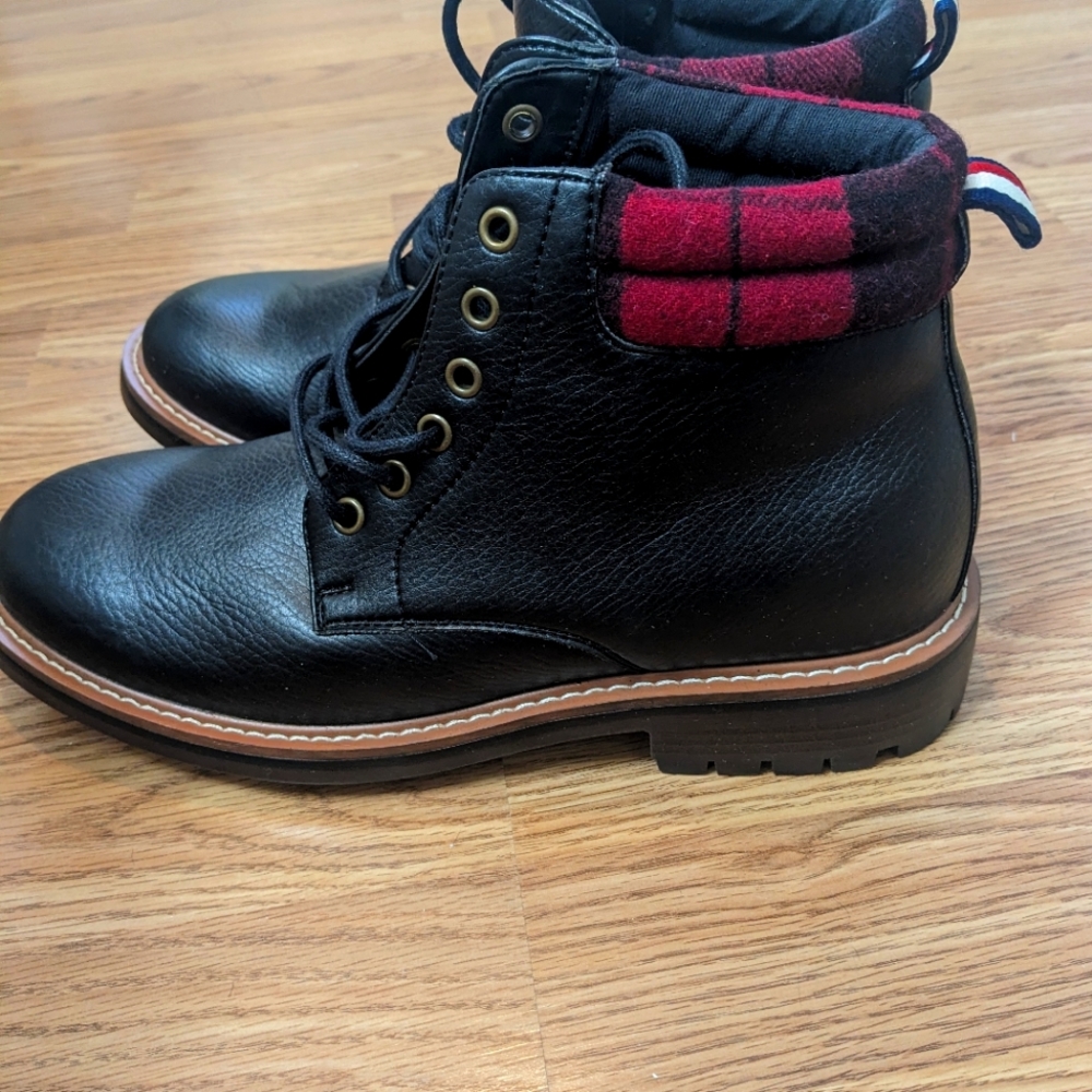 Tommy Hilfiger boots